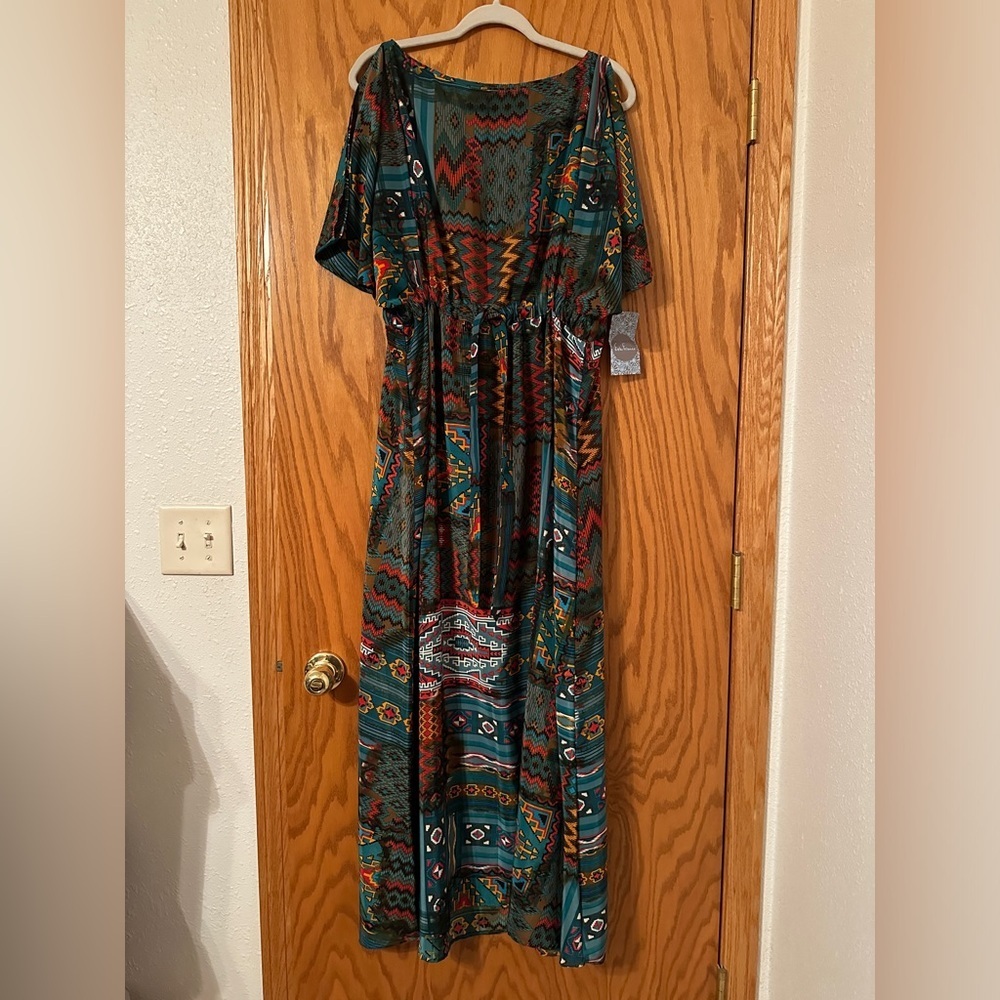 Eva Franco Aztec Print Maxi Dress - NWT - Size 8
